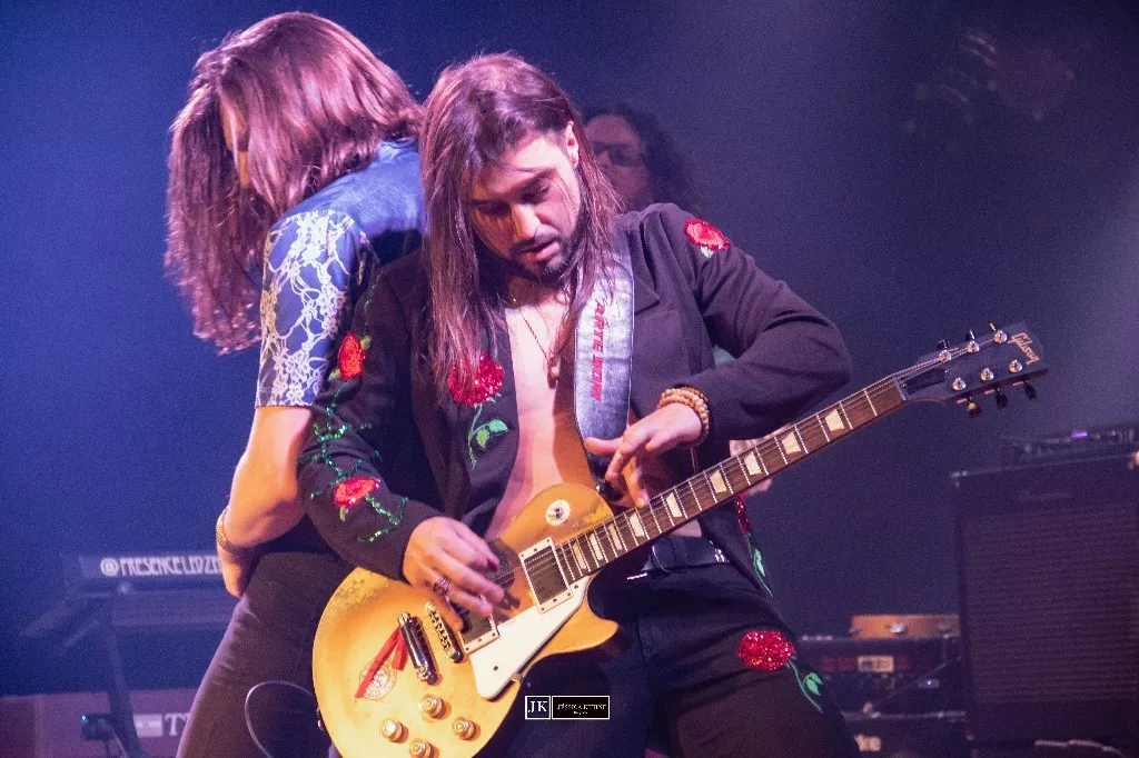 Descomplicando Violão e Guitarra para Iniciantes: Teoria e Prática com Clareza!